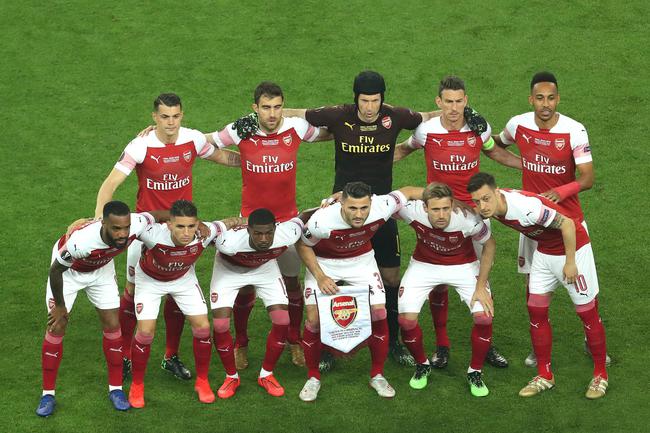 出后腰失误 出后腰失误